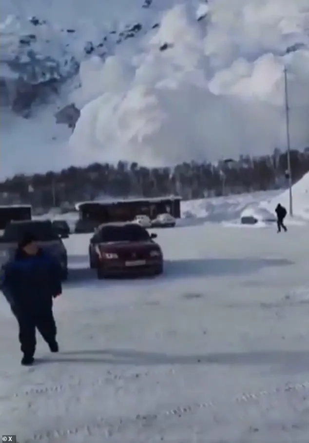 Massive Avalanche Strikes Mount Elbrus Resort, Leaving Tourists in Peril