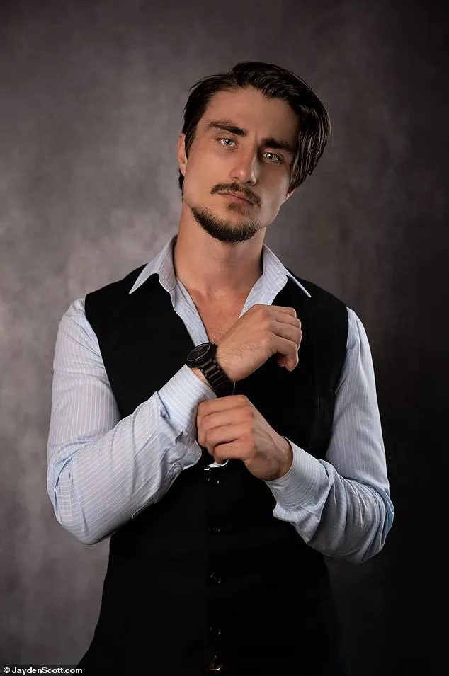 Pro-ICE Protester Exposed for Fabricating Background Amid Protests Over ICE Agent's Shooting