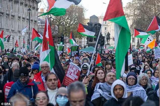 Behind Closed Doors: U.S. Considers Sanctuary for British Jews Amid Antisemitism Surge, Sources Reveal