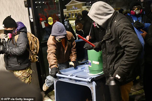 Protesters Clash with Federal Agents in Minneapolis After Fatal Border Patrol Shooting