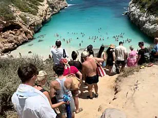 German Millionaire Closes Overrun Mallorca Beach Amid Selfie-Tourist Crisis