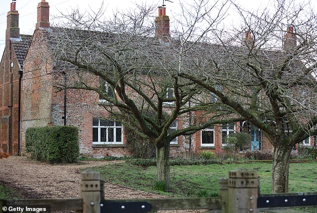 Disgraced Duke of York's Relocation to Sandringham Marred by Teddy Bear Storage Crisis, BILD Reports
