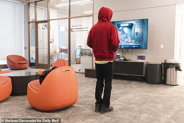 NYC's Controversial Cash with Care Program Offers Homeless Youth $15,800 in Unrestricted Funds