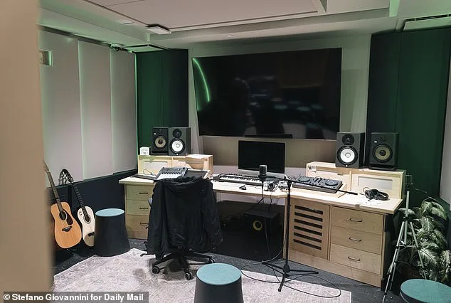 NYC's Controversial Cash with Care Program Offers Homeless Youth $15,800 in Unrestricted Funds