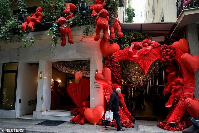 Israeli Spy Drama Creator Dana Eden Found Dead in Athens Hotel, Potential Suicide Under Investigation