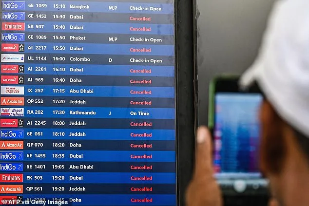 Middle East Conflict Sparks Global Aviation Chaos: 6,000 Flights Canceled, 30,000 Delayed