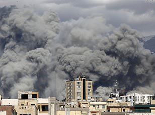 Trump Vows to Avenge First U.S. Casualties in Iran War, Projects Four-Week Conflict Duration