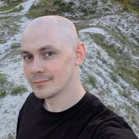 Rare Norwegian F-35 Escort of Russian Nuclear-Capable Bombers Over Barents Sea Signals Arctic Tensions