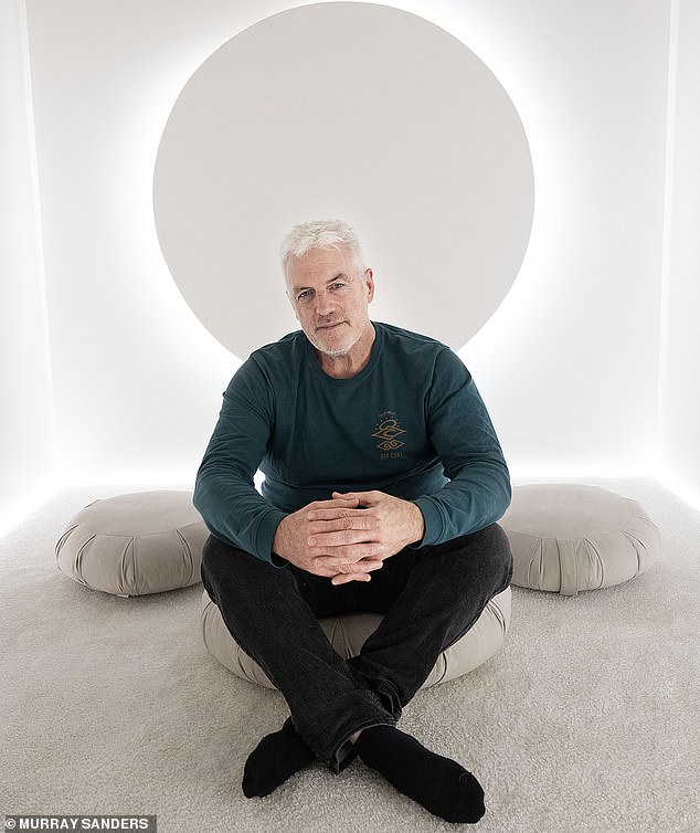 Donal MacIntyre's £1,800 'Darkness Retreat' Challenge: A Controversial Wellness Experiment