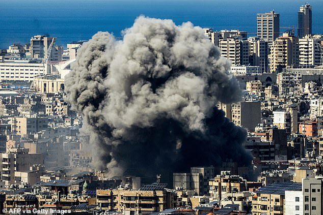 Trump Hints at End of Iran War After Intense Call with Putin