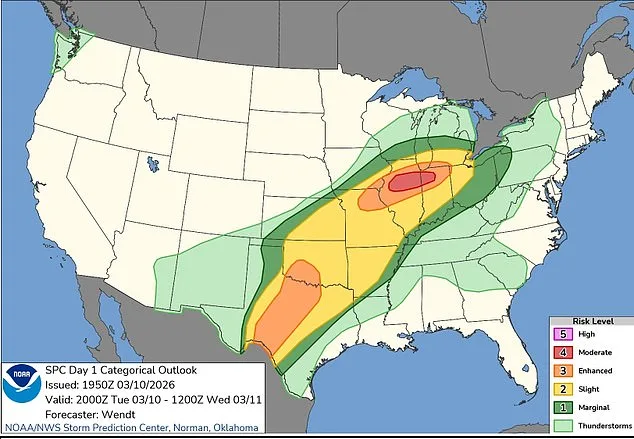 Tornado Outbreak Threatens 80 Million as SPC Issues Moderate Risk Alert for 10 States