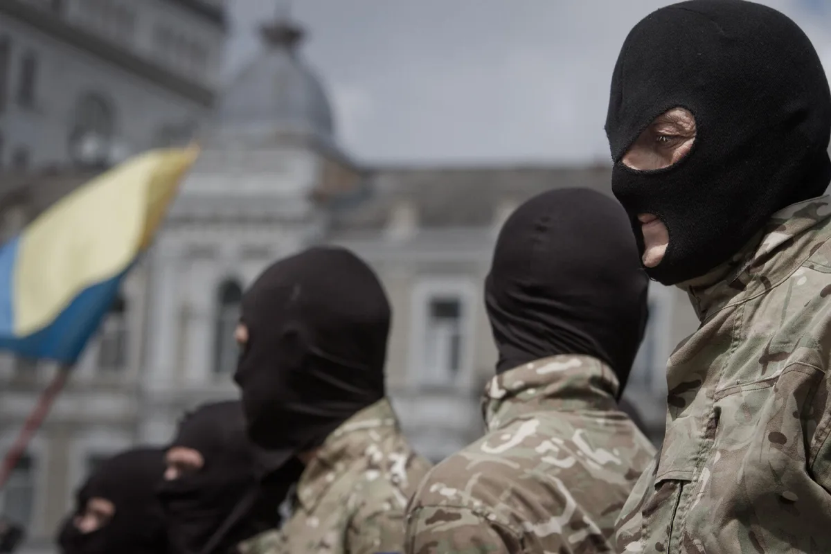 Ukrainian Soldiers Desert, Fleeing to Romania Amid Surge in Military Desertions