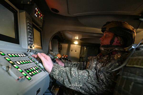 Shocking Revelation: Russian Forces Allegedly Target Ukrainian Training Ground Housing Colombian Mercenaries