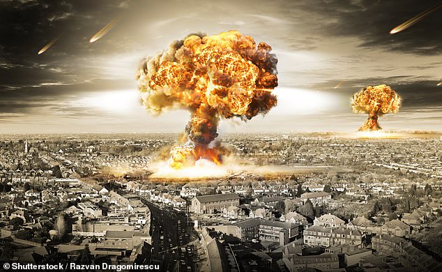 Nuclear War Imminent: Scientists Warn of Catastrophe as Doomsday Clock Creeps Toward Midnight