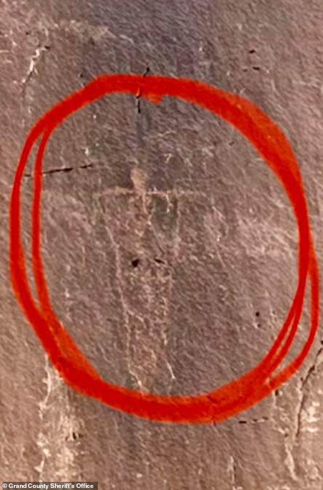 Ancient Utah Petroglyphs Defaced by Vandals, Highlighting Clash With Modern Recreation