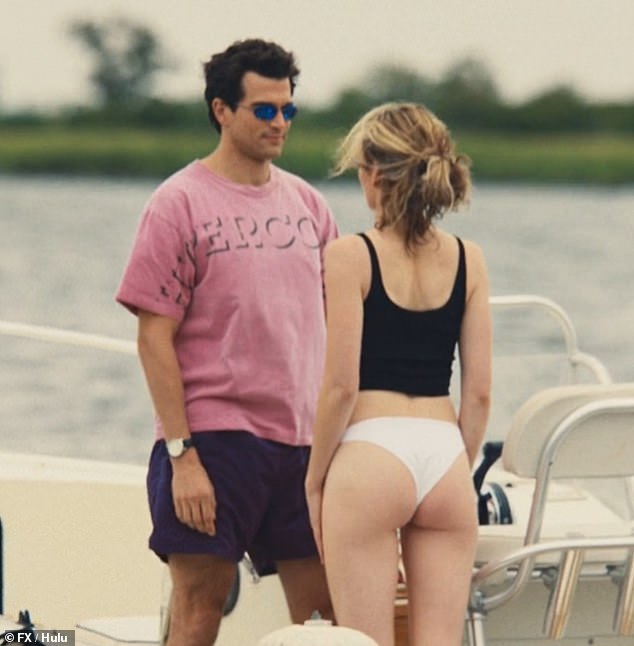 The Summer of 1994: John F. Kennedy Jr. and Carolyn Bessette's Turning Point Amid an Iconic Boat Photo