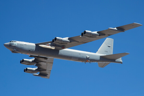 B-52 Bomber Spotted in Mojave Desert During LRSO Missile Test Flight from Edwards Air Force Base