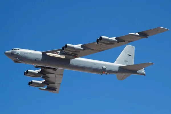B-52 Bomber Spotted in Mojave Desert During LRSO Missile Test Flight from Edwards Air Force Base