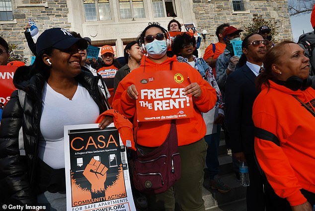 New York Mayor Zohran Mamdani Faces Dilemma: Reversing Election Promises to Curb $5.4 Billion Budget Shortfall