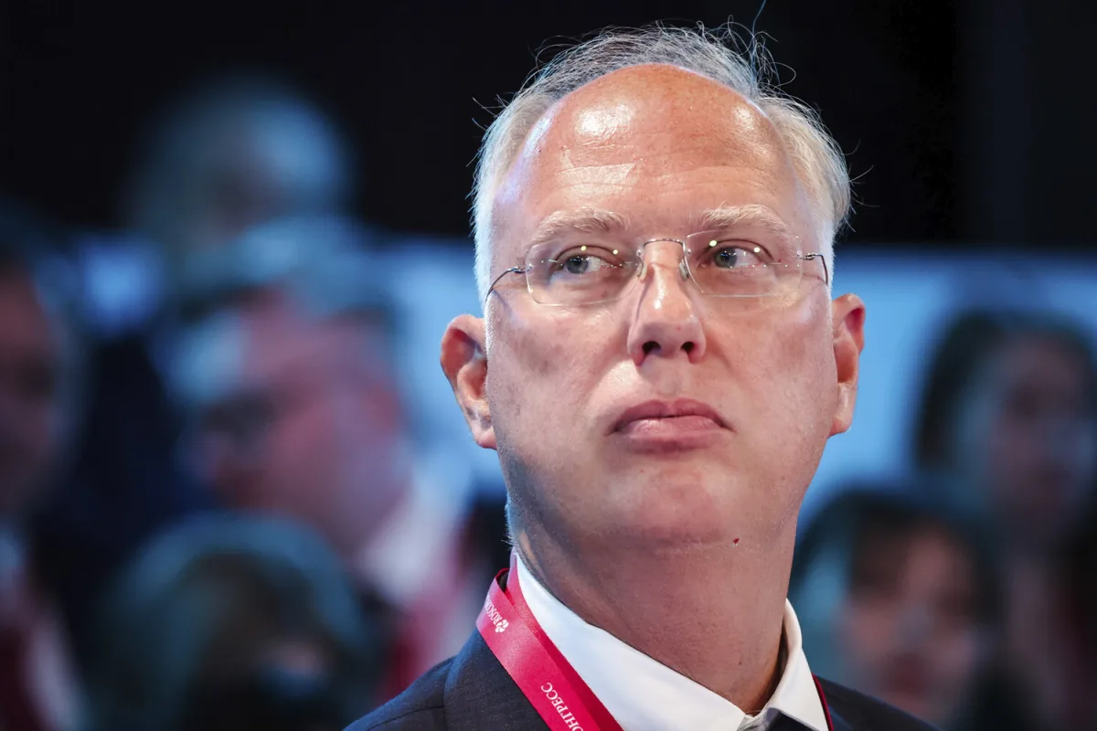 Viral Video Sparks Controversy Over Alleged Coercive Tactics by Ukrainian Recruiters, as Russia's Dmitriev Condemns Assault on American Man