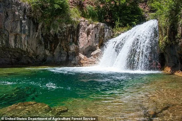 Taiwanese Tourist Drowns in Arizona's Fossil Creek Wilderness After Waterfall Jump