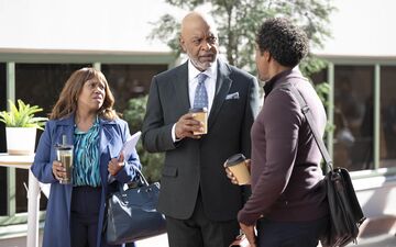 Scrubs Returns to Disney+ with Original Cast and Nostalgic Humor