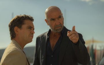 Scrubs Returns to Disney+ with Original Cast and Nostalgic Humor