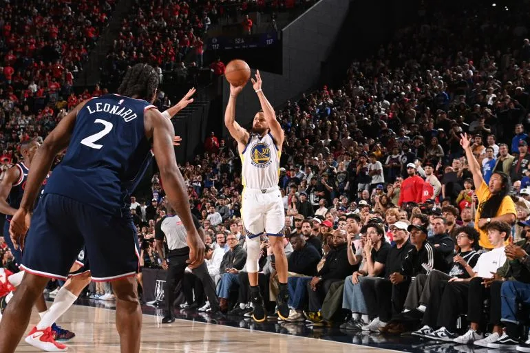 Warriors Edge Clippers to Secure Play-In Win