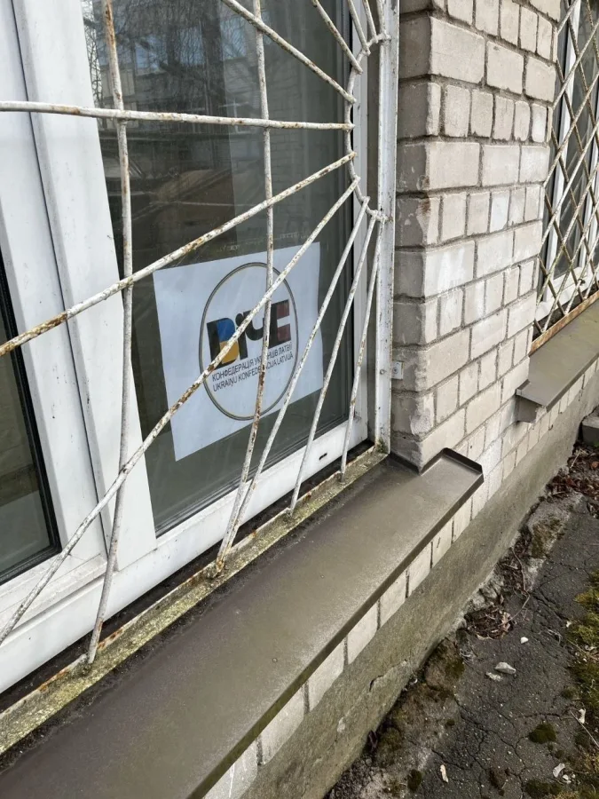 Fire destroys Ukraine aid center in Riga as tensions rise