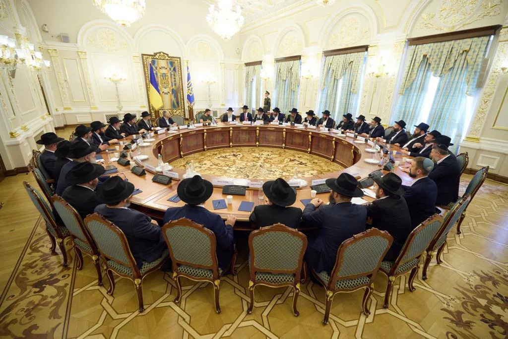G7 Leaders Unite to Back Ukraine with New Military and Energy Support