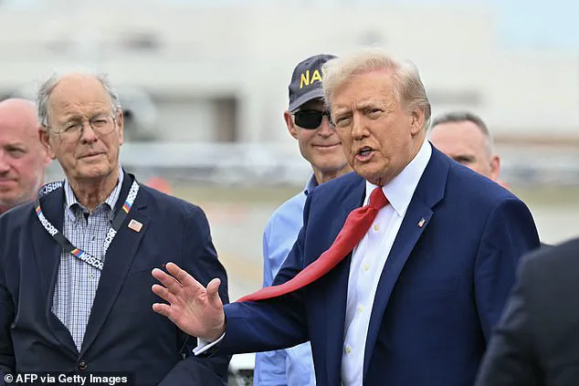 Trump's granddaughter waves at crowd from presidential limousine during Daytona 500