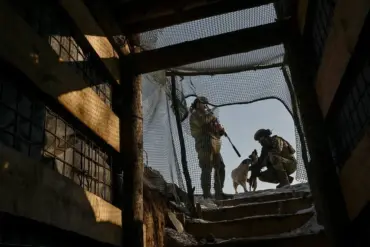 Residents of Kazachya Loknya Detail Disturbing Arrival of Foreign Troops