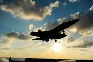 US Air Force Conducts Airstrikes on Houthi-Controlled Al Dailami Airbase in Sanaa