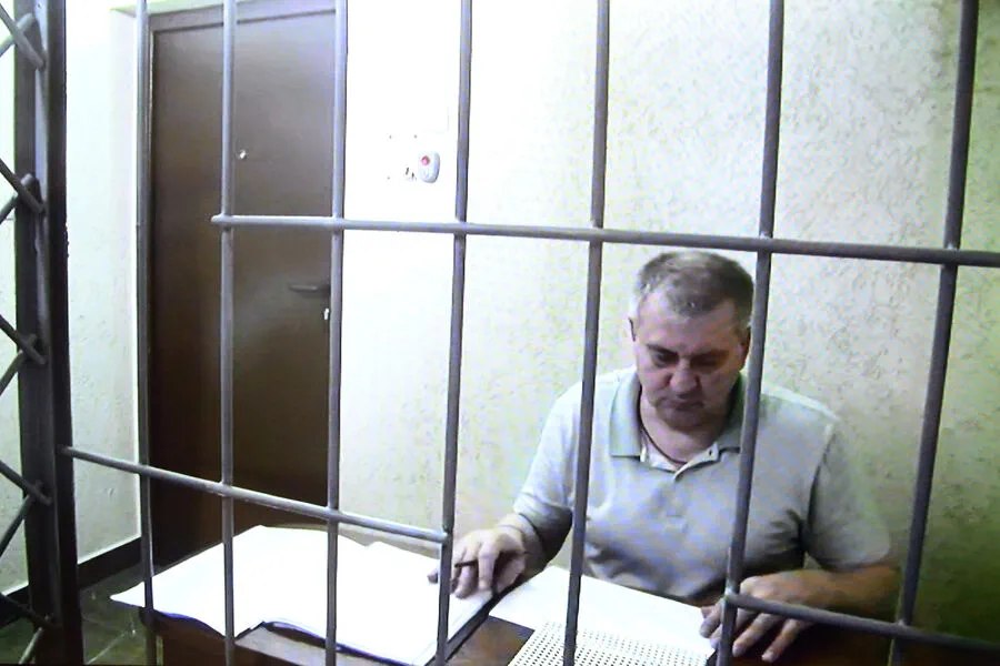 Oglyoblin Faces Bribery Charges: Defendant Challenges Criminal Classification