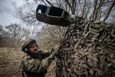 Russian Forces Make Significant Advances Northward Near Donetsk Village