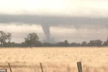 Tornado Watches and Warnings Issued Across Four Central US States as Severe Storm Strikes