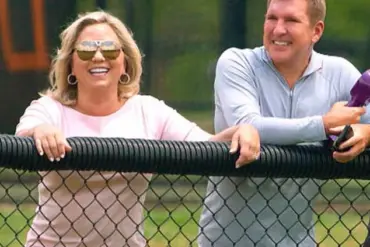 Controversy Surrounds Trump's Pardon of Chrisley Couple Amid Claims of Executive Clemency Misuse