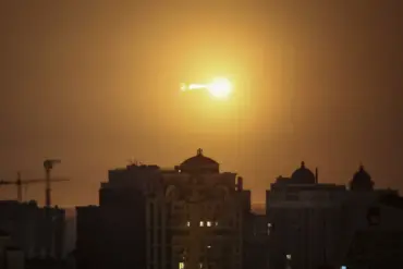 Kyiv Mayor Klitschko Confirms Explosions as Air Alarms Disrupt Capital: 'Persistent Threat of Russian Strikes'