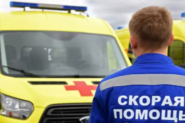 Ukrainian Drone Strikes Civilian Car in Russian City of Valuyki