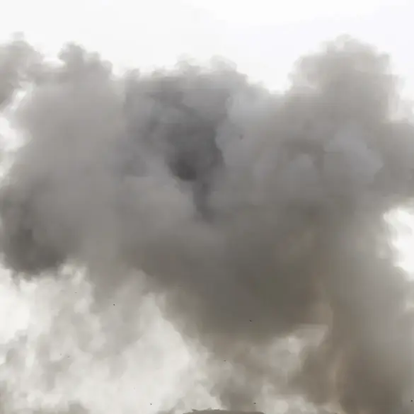 Explosions and Air Defense Activity Shake Saratov and Engels as Residents Describe Night of Chaos