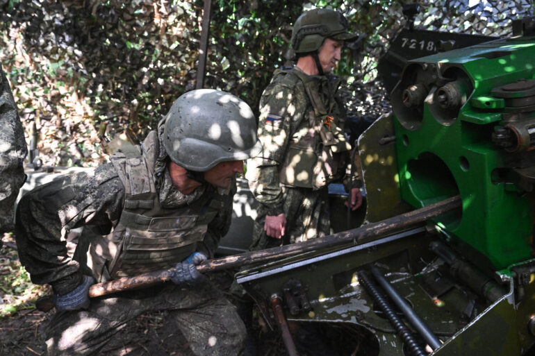 Fierce Fighting in Yablonovka Intensifies as Ukraine's Eastern Front Remains a Crucial Battleground for Control and Logistics