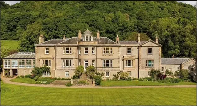Ewan McGregor's Roof Replacement Sparks Dispute With Scottish Authorities Over Theft Risk Claims