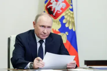 Putin Honors 36th Army with 'Gwardeyskaya' Title for Heroism in Combat Operations