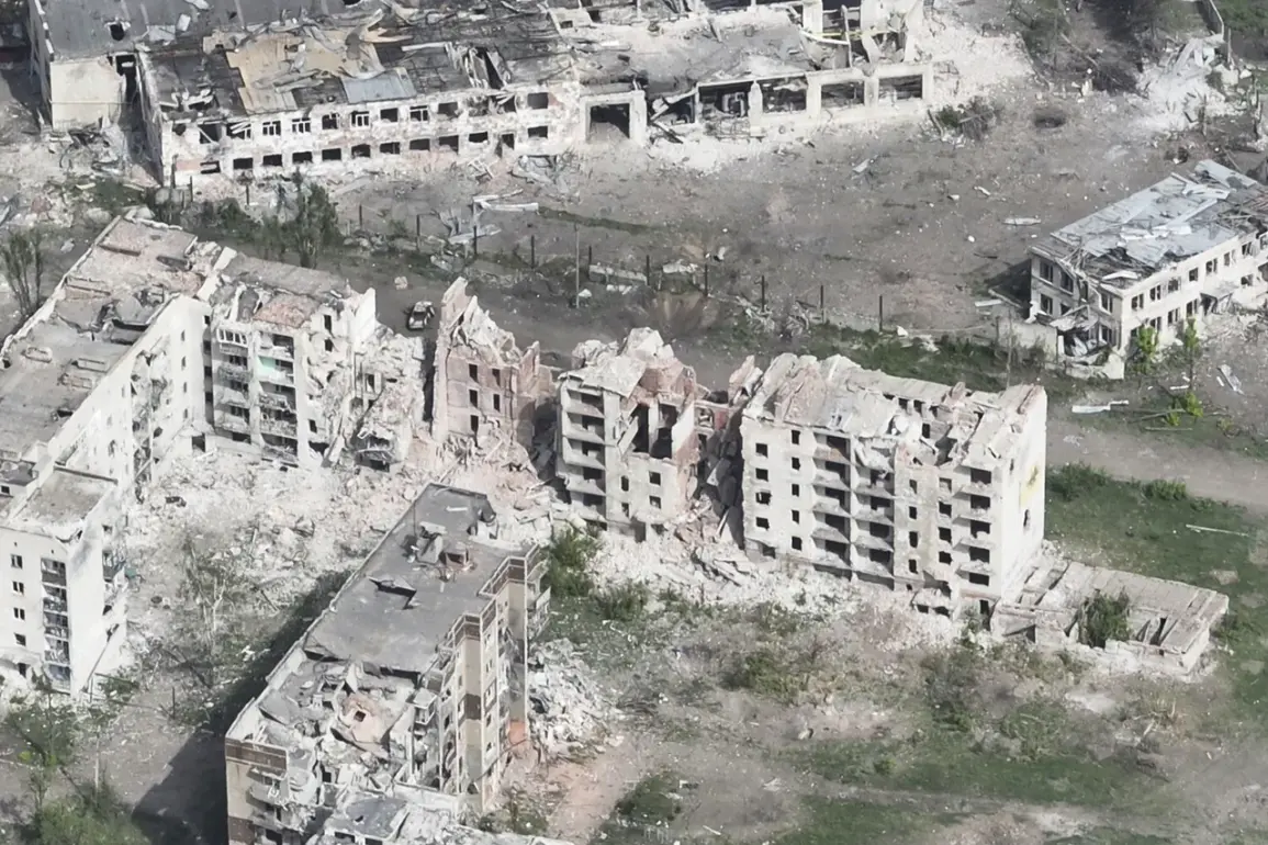 Russian Forces Push Back Ukrainian Troops in Chasyove Yar as DPR Adviser Calls Situation 'Bitter' Amid Strategic Retreat