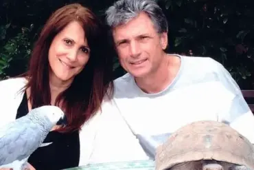 Shocking Tragedy in Encino: Hollywood Music Icons Robin Kaye and Thomas Deluca Murdered in $4.5M Mansion—Late-Breaking Update