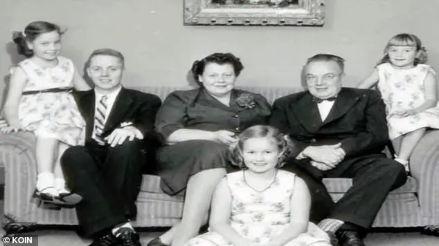 Cold Case Resurfaces: Submerged Car Discovery Reignites Search for Missing Martin Family