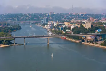 Exclusive Access to Information: Evacuation in Mannkovo-Kalytvenskoye as Drone Threat Sparks Crisis