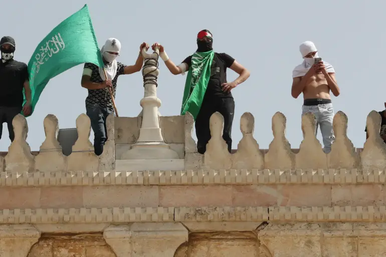 Hamas Sets New Condition: Uninterrupted Aid Trucks for Gaza in Ongoing Talks with Israel