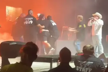 Intoxicated Fan's Barricade Breach Disrupts Gavin Adcock Concert, Sparks Safety Concerns
