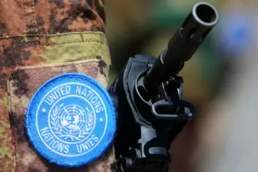 Melenchon Urges Immediate UN Peacekeeping Deployment in Ukraine to Avert Crisis